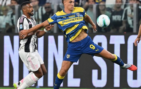 皇冠体育官方网站-尤文图斯在比赛中力克拜仁慕尼黑，晋级的简单介绍